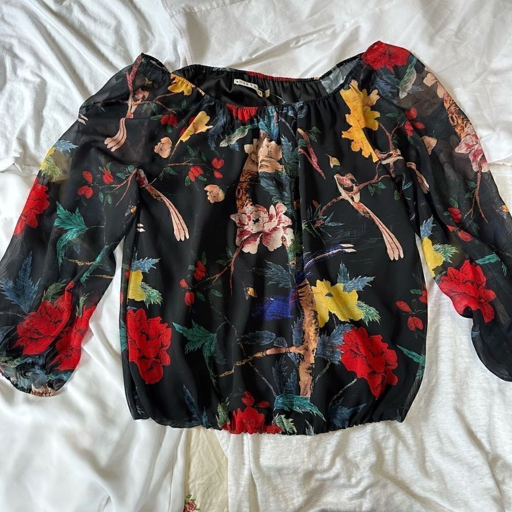 Alice + Olivia Blouse size XS